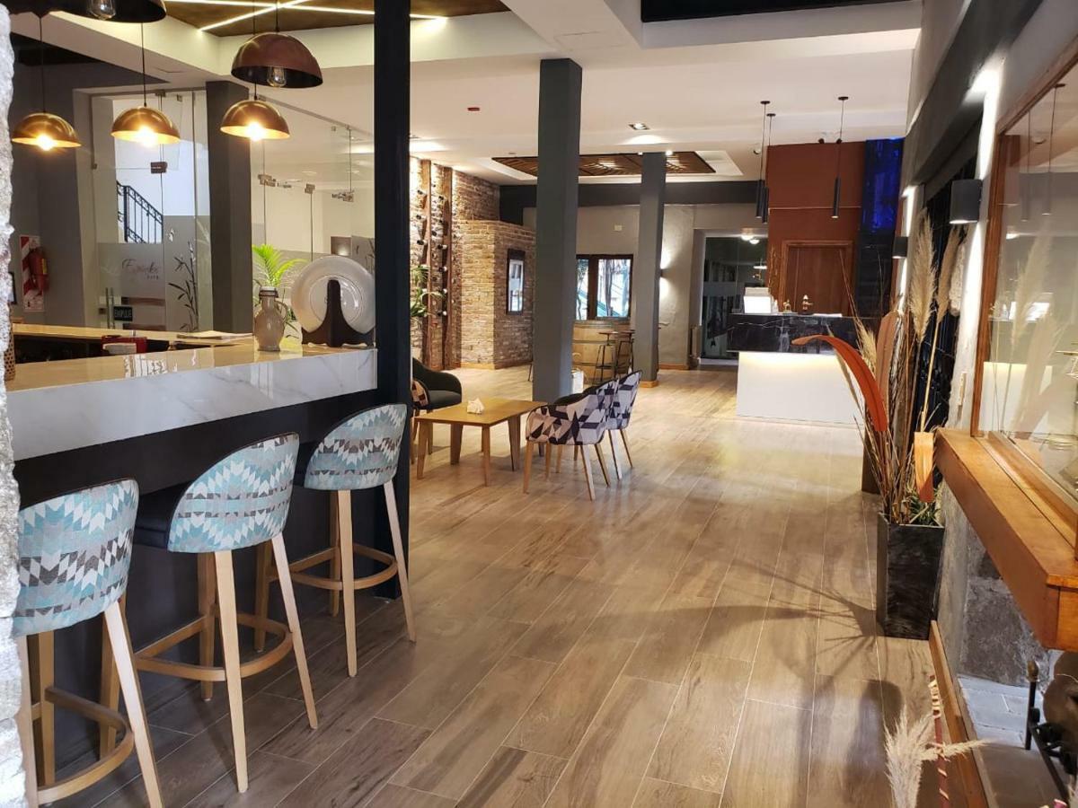 Los Espinillos Hotel Y Spa Вилья-Карлос-Пас Экстерьер фото